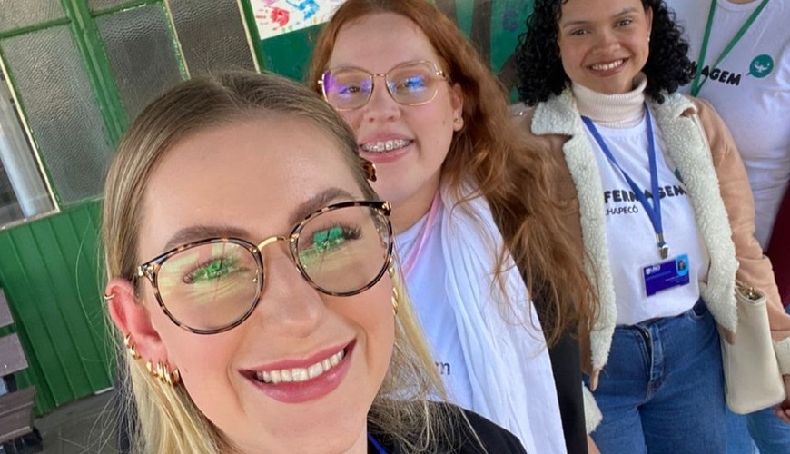 Observatório - Doutoranda do PPGCS coordena atividade de educação em saúde em escola de Chapecó